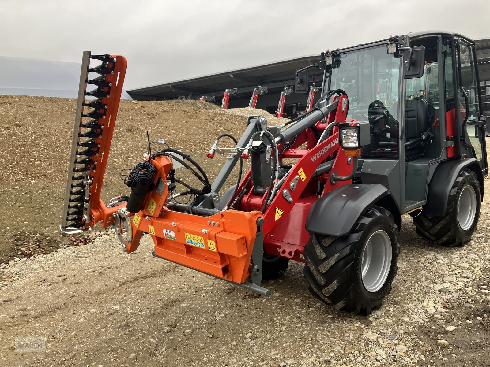 Astschere des Typs Sonstige Rinieri Heckenschere für Hoflader, Neumaschine in Burgkirchen (Bild 8)