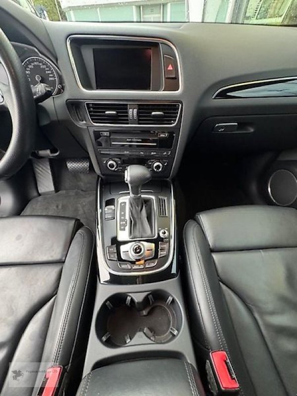 ATV & Quad of the type Audi Q5 3.0 TDI quattro SUV Automatik AHK Klima 1. Hand, Gebrauchtmaschine in Gevelsberg (Picture 13)