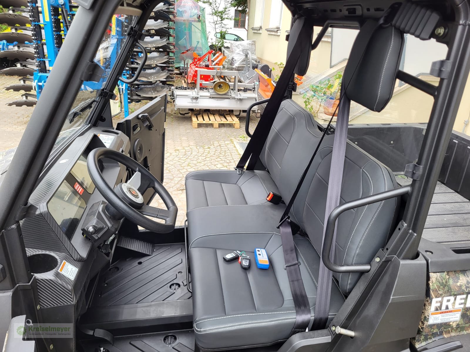 ATV & Quad des Typs Hisun Freelander 750 + 1400kg Anhängelast + StVZO Zulassung + Teilkabine + 10"Display Kamera UTV, Neumaschine in Feuchtwangen (Bild 11)