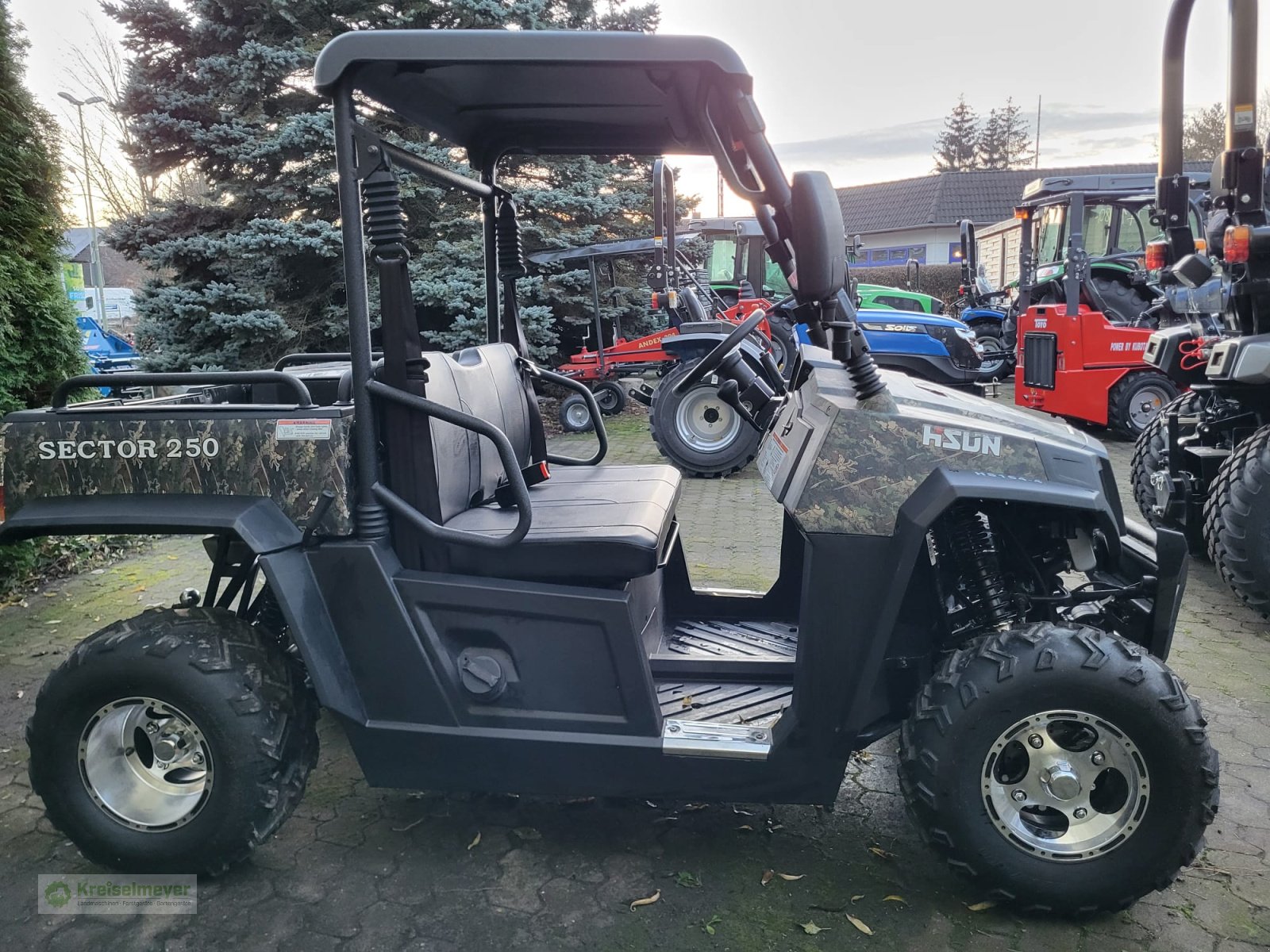 ATV & Quad des Typs Hisun Sector 250 + Dach + Frontscheibe + Seilwinde Camouflage NEU UTV Buggy, Neumaschine in Feuchtwangen (Bild 9)