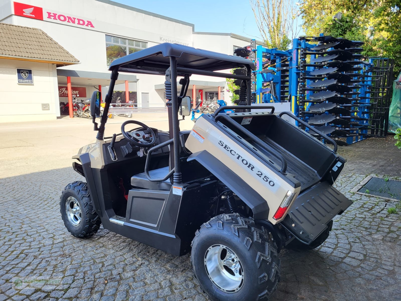 ATV & Quad des Typs Hisun Sector 250 sand / beige + Seilwinde + StVZO Zulassungspapiere NEU UTV, Neumaschine in Feuchtwangen (Bild 5)