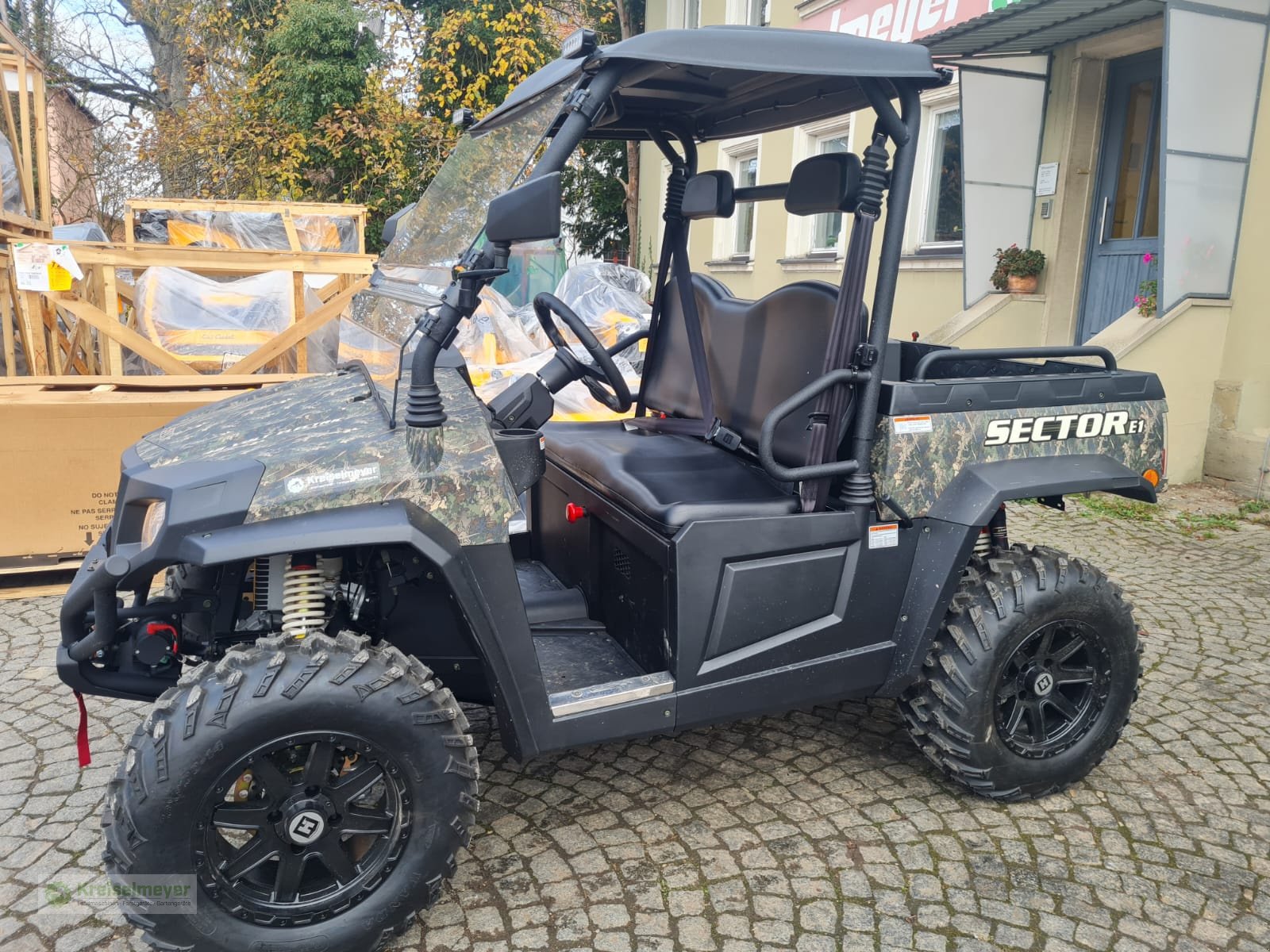 ATV & Quad of the type Hisun Sector E1 Akku + Hunter-Kit Lite (Seilwinde, LED-Licht & Licht-Aus-Schaltung) Elektro Allrad 4x4 UTV neu, Neumaschine in Feuchtwangen (Picture 4)