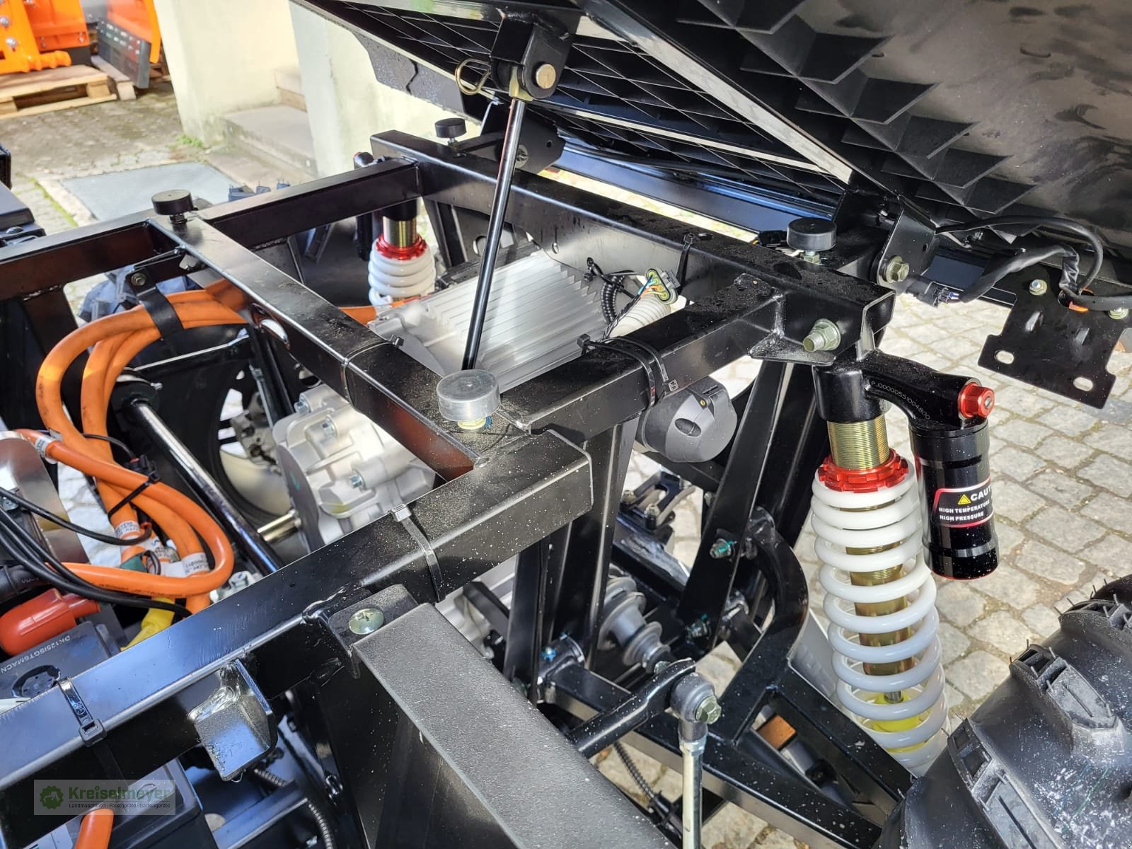 ATV & Quad des Typs Hisun Sector E1 Elektro UTV Allrad + StVZO Zulassung L7e + Dark Camouflage, Neumaschine in Feuchtwangen (Bild 10)