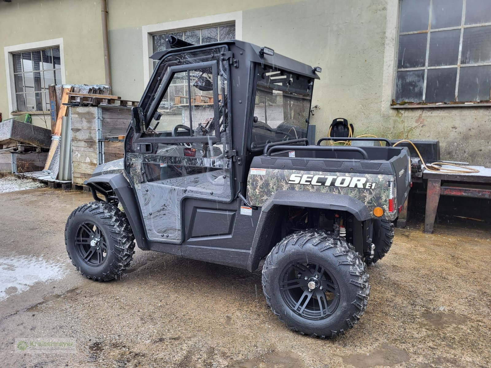 ATV & Quad des Typs Hisun Sector E1 Elektro UTV Kabine + Heizung + Arbeitsscheinwerfer Paket + StVZO Zulassung L7e NEU, Neumaschine in Feuchtwangen (Bild 3)