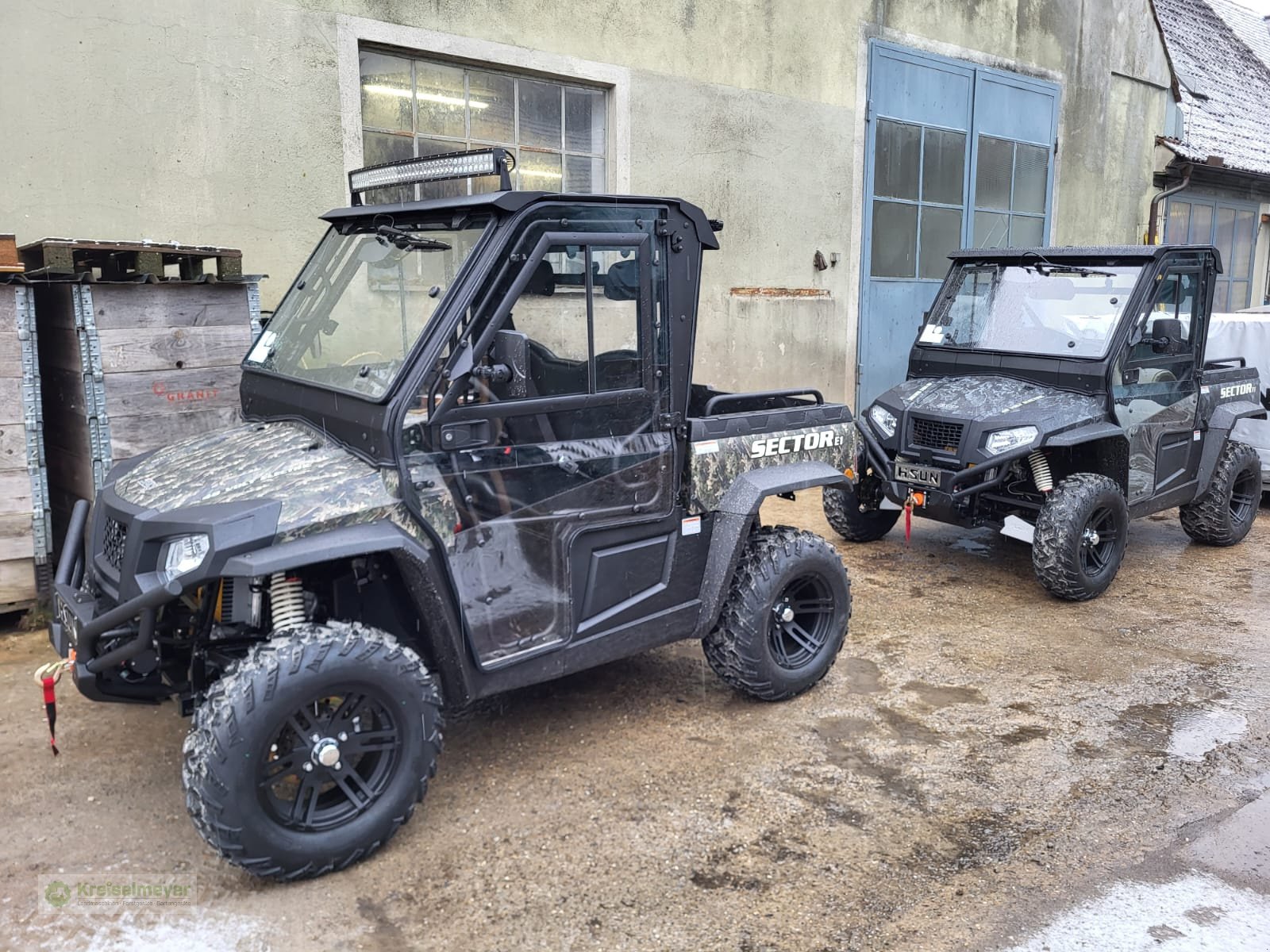 ATV & Quad des Typs Hisun Sector E1 Elektro UTV Kabine + Heizung + Arbeitsscheinwerfer Paket + StVZO Zulassung L7e NEU, Neumaschine in Feuchtwangen (Bild 12)