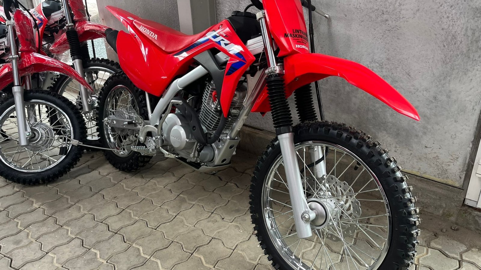 ATV & Quad του τύπου Honda CRF 125 F DEMO. Rigtig crosser med gear og kobling. Super Fed, Gebrauchtmaschine σε Lintrup (Φωτογραφία 3)