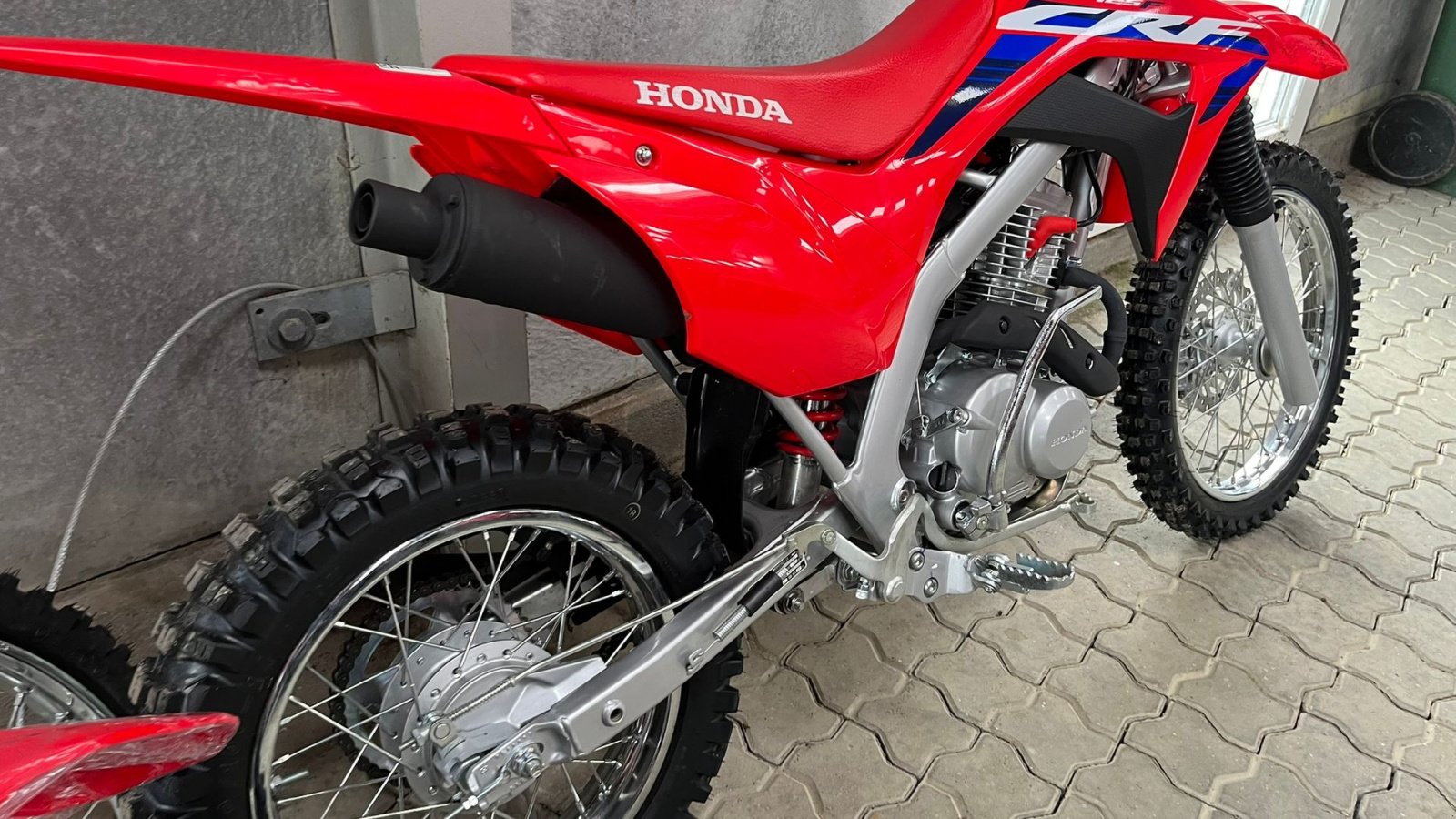 ATV & Quad του τύπου Honda CRF 125 F DEMO. Rigtig crosser med gear og kobling. Super Fed, Gebrauchtmaschine σε Lintrup (Φωτογραφία 8)