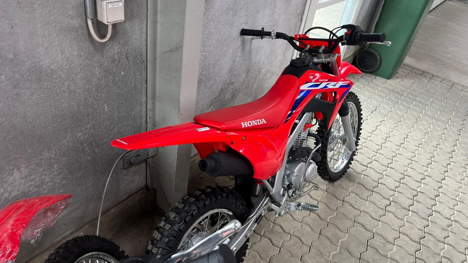 ATV & Quad του τύπου Honda CRF 125 F DEMO. Rigtig crosser med gear og kobling. Super Fed, Gebrauchtmaschine σε Lintrup (Φωτογραφία 9)