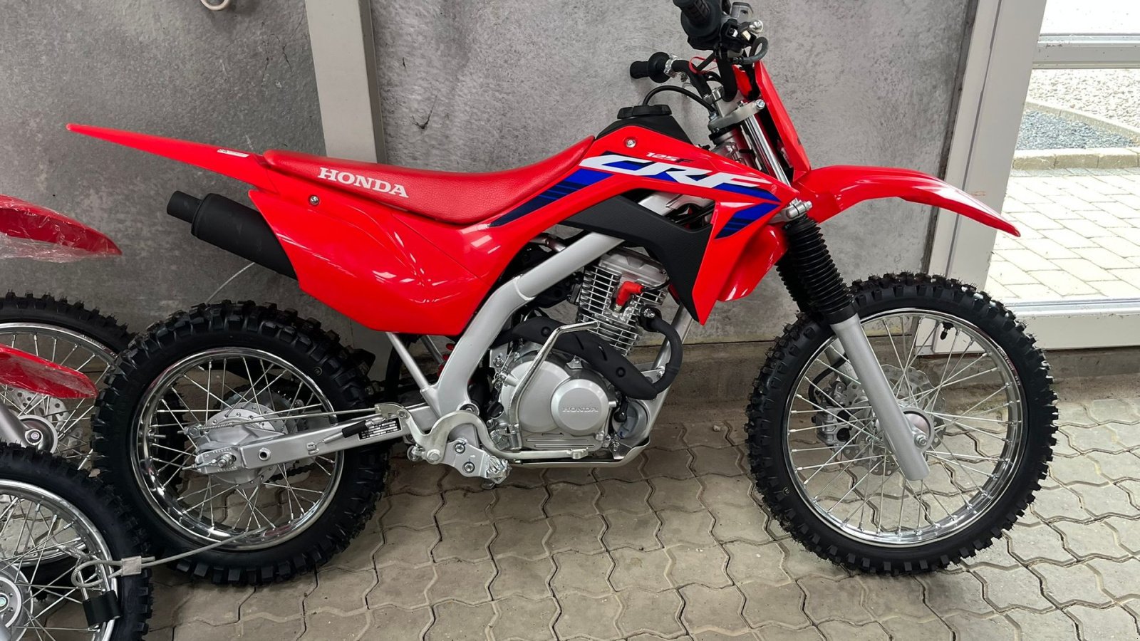 ATV & Quad του τύπου Honda CRF 125 F DEMO. Rigtig crosser med gear og kobling. Super Fed, Gebrauchtmaschine σε Lintrup (Φωτογραφία 2)
