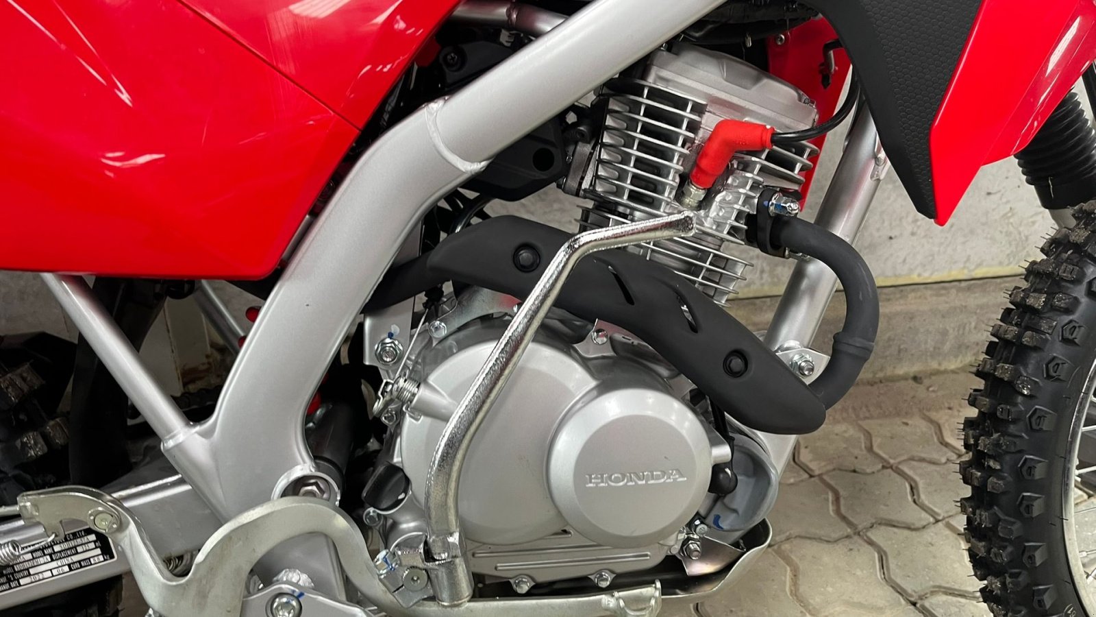 ATV & Quad του τύπου Honda CRF 125 F DEMO. Rigtig crosser med gear og kobling. Super Fed, Gebrauchtmaschine σε Lintrup (Φωτογραφία 11)