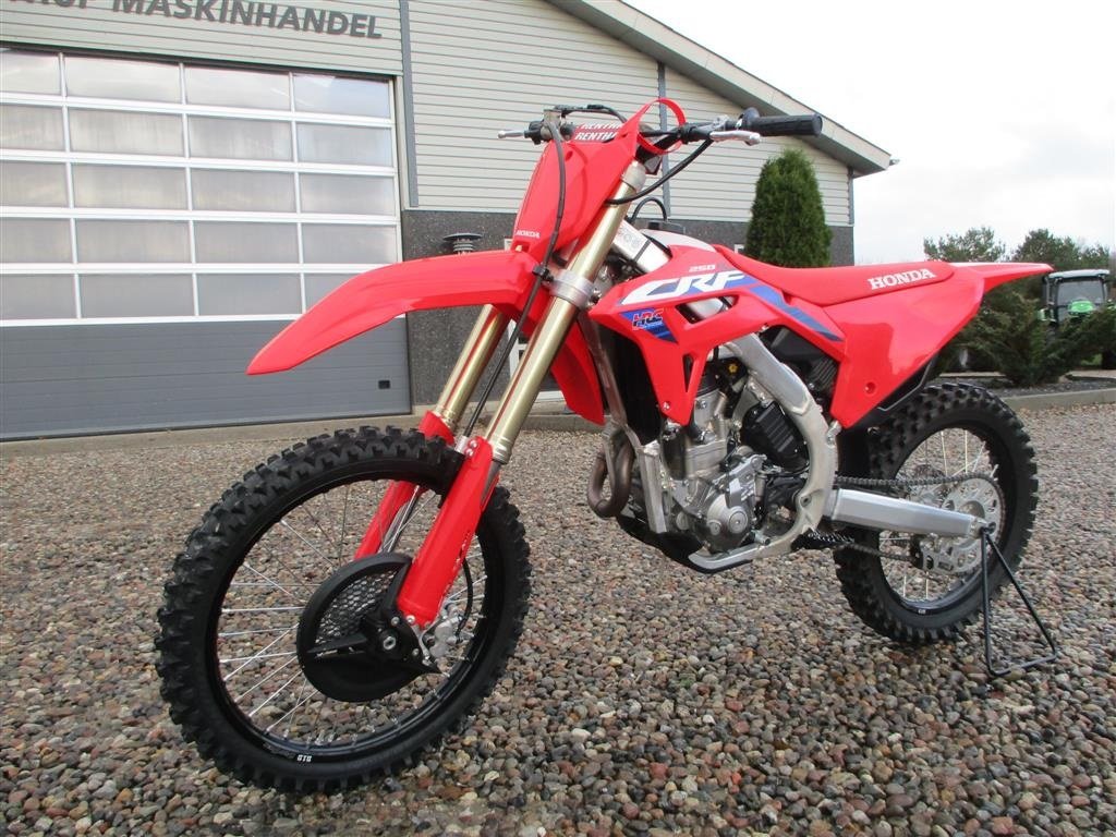 ATV & Quad tip Honda CRF250 RP RED EXTREME RED model, Gebrauchtmaschine in Lintrup (Poză 2)