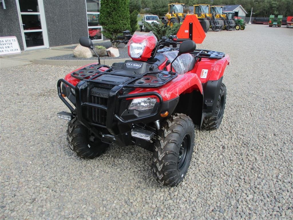 ATV & Quad типа Honda TRX 520 FA Traktor. STORT LAGER AF HONDA  ATV. Vi hjælper gerne med at levere den til dig, og bytter gerne. KØB-SALG-BYTTE se mere på www.limas.dk, Gebrauchtmaschine в Lintrup (Фотография 3)