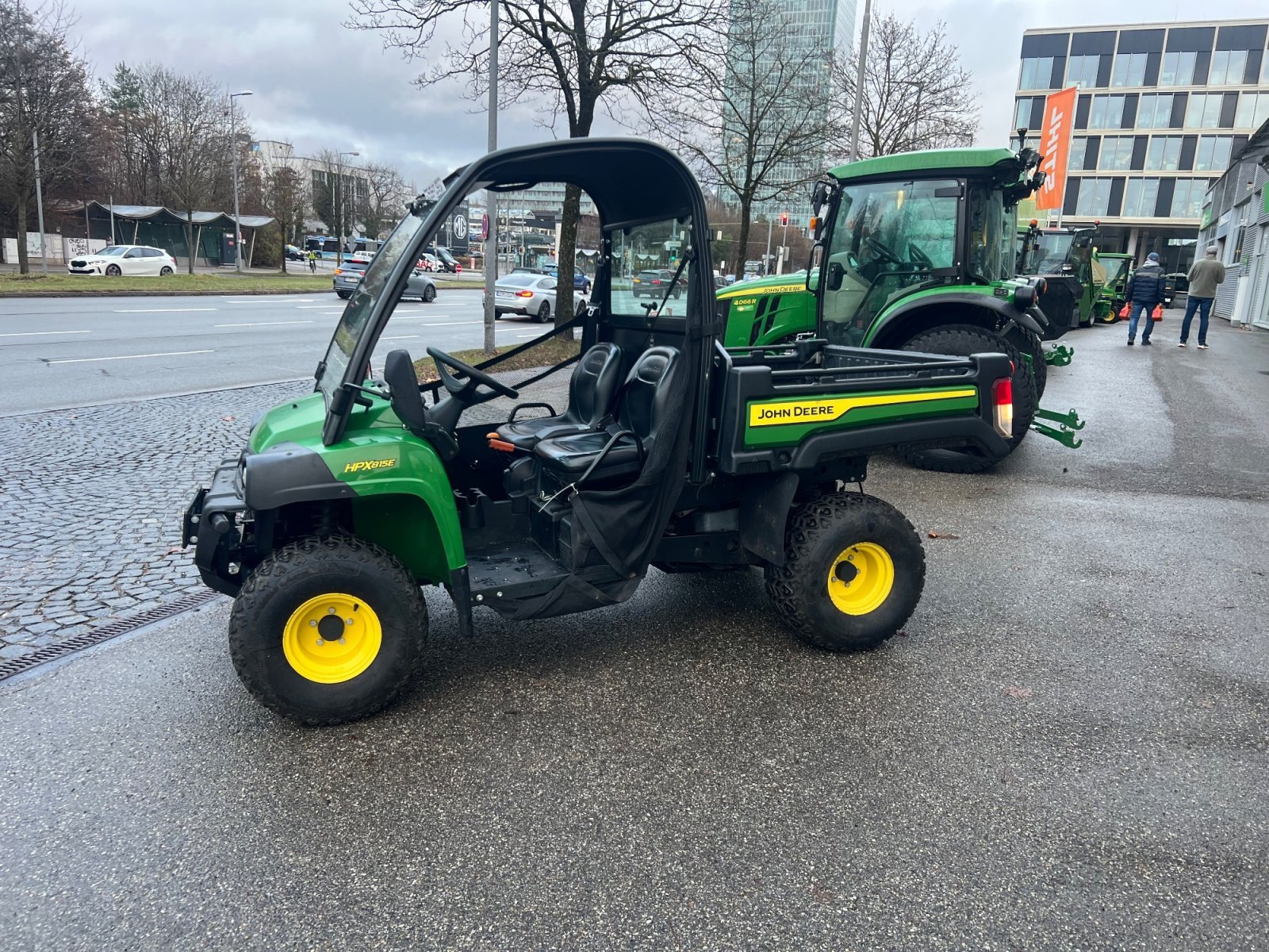 ATV & Quad del tipo John Deere Gator HPX 815E, Neumaschine In München (Immagine 2)
