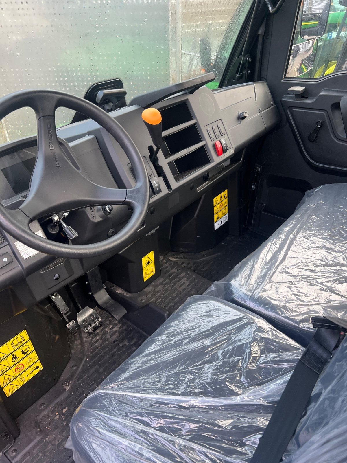 ATV & Quad типа John Deere Gator XUV 865M, Neumaschine в München (Фотография 4)