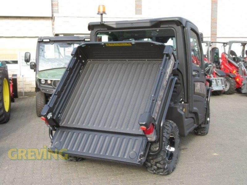 ATV & Quad des Typs John Deere Gator XUV835M, Neumaschine in Wesseling-Berzdorf (Bild 2)