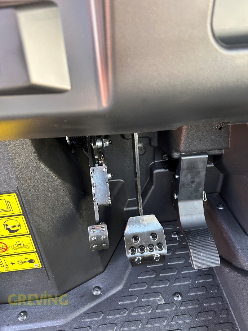 ATV & Quad des Typs John Deere Gator XUV875M, Neumaschine in Wesseling-Berzdorf (Bild 5)