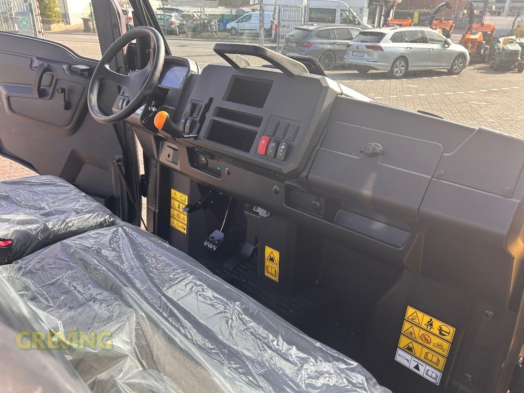 ATV & Quad des Typs John Deere Gator XUV875M, Neumaschine in Wesseling-Berzdorf (Bild 4)