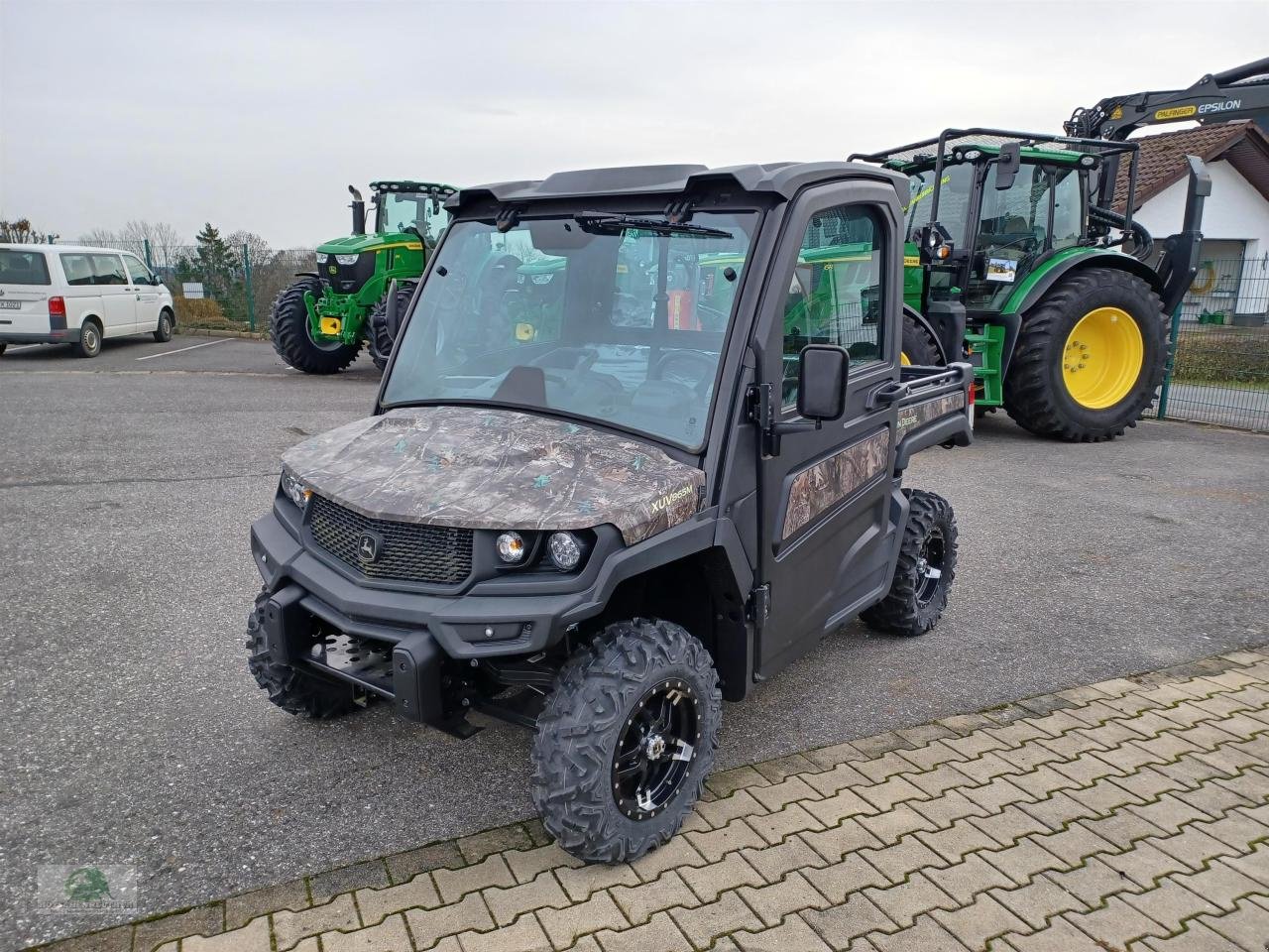 ATV & Quad des Typs John Deere XUV 865M, Neumaschine in Steinwiesen (Bild 2)