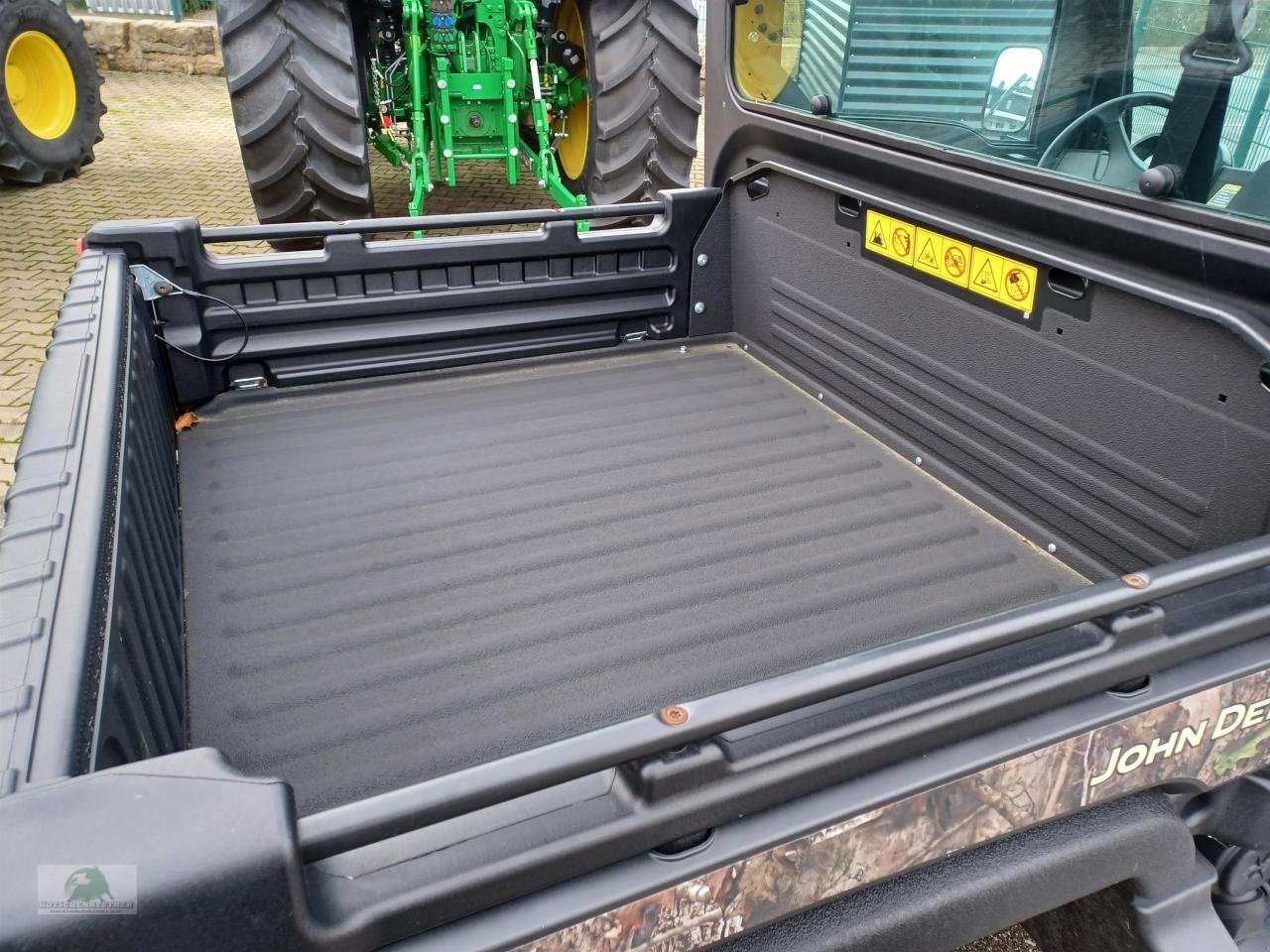 ATV & Quad des Typs John Deere XUV 865M, Neumaschine in Steinwiesen (Bild 8)