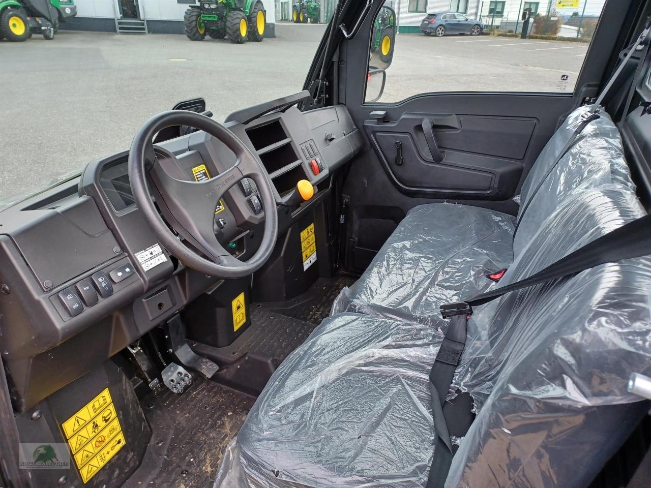 ATV & Quad des Typs John Deere XUV 865M, Neumaschine in Steinwiesen (Bild 9)