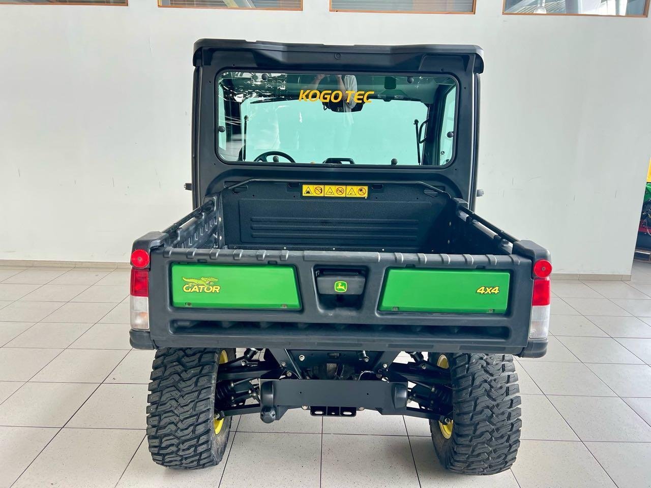 ATV & Quad des Typs John Deere XUV 865M, Gebrauchtmaschine in Beckum (Bild 4)