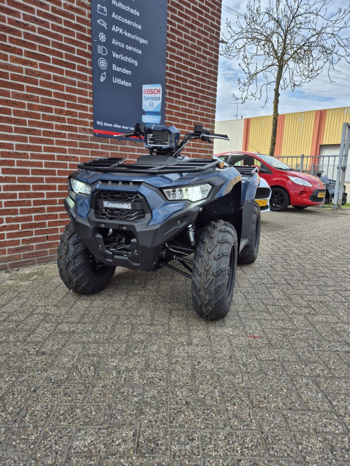 ATV & Quad del tipo Kawasaki Force 450, Neumaschine en Harderwijk (Imagen 1)