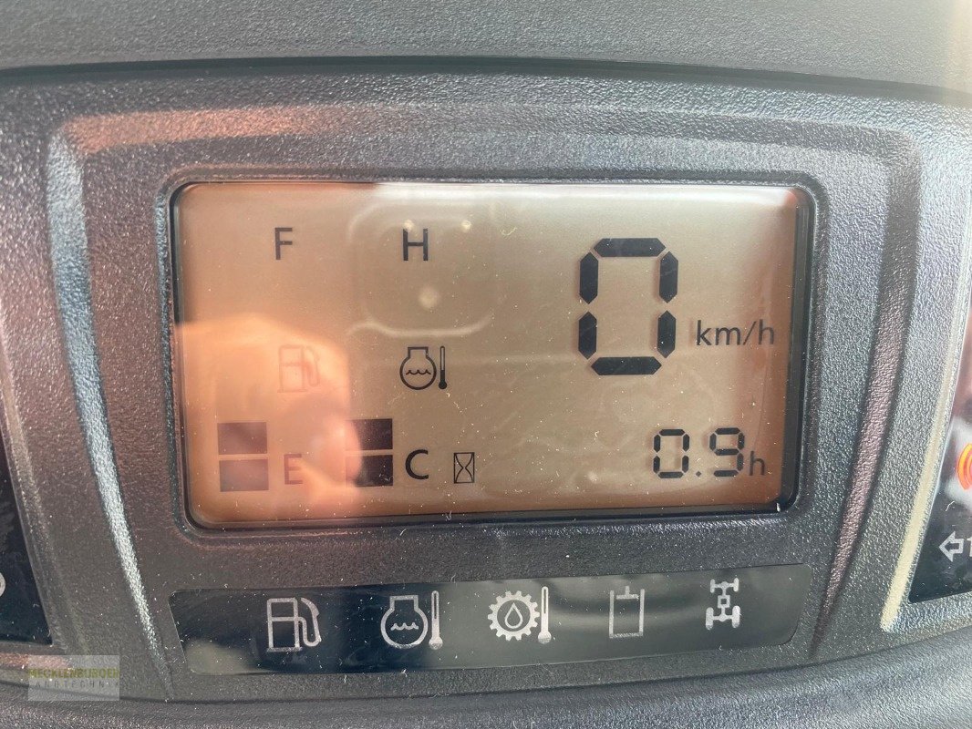 ATV & Quad des Typs Kubota RTV-X1110-Camouflage, Neumaschine in Mühlengeez (Bild 12)