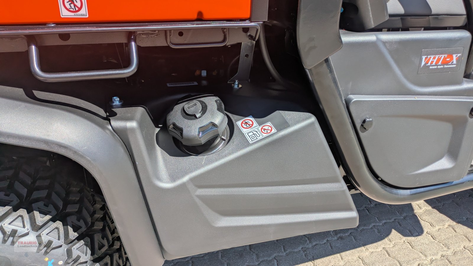 ATV & Quad des Typs Kubota RTVX-1110, Neumaschine in Mainburg/Wambach (Bild 10)