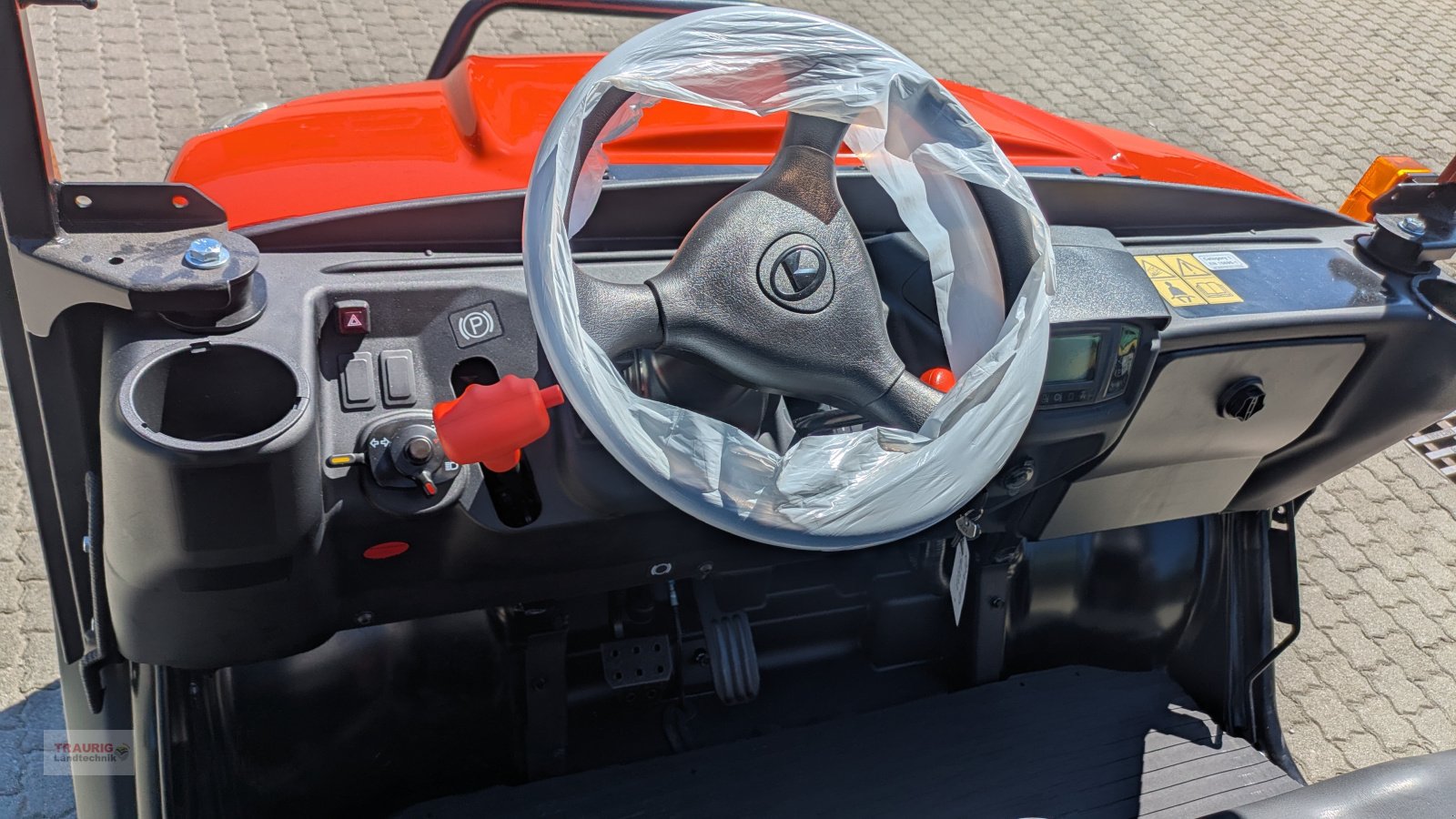 ATV & Quad des Typs Kubota RTVX-1110, Neumaschine in Mainburg/Wambach (Bild 18)