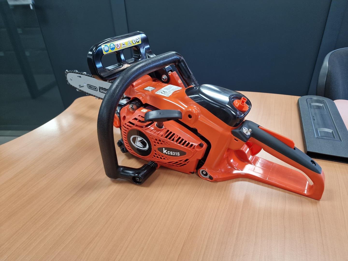 ATV & Quad Türe ait Kubota Tronçonneuse KCS35S Kubota, Gebrauchtmaschine içinde LA SOUTERRAINE (resim 1)