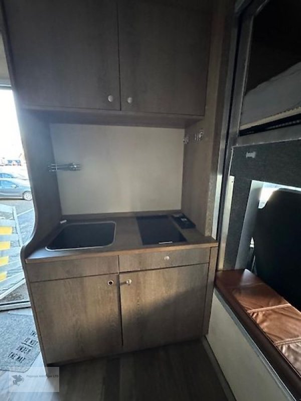 ATV & Quad des Typs MAN TGL 8.180 Pferdetransporter Pferdelkw 3/4 Pferde Wohnabteil, Gebrauchtmaschine in Gevelsberg (Bild 17)