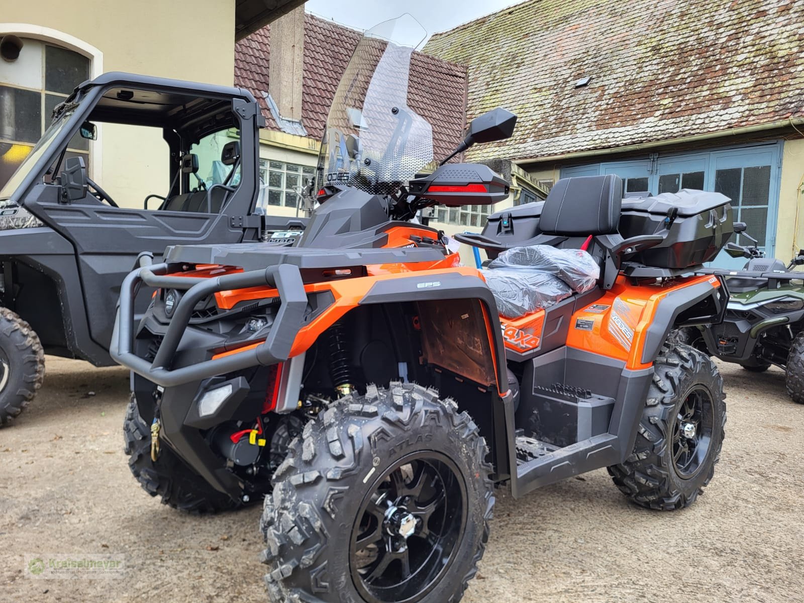 ATV & Quad Türe ait Odes Pathcross 650 SE L Luxury Edition, V-Twin, Allrad 4x4, 90 kmh ABS, Koffer + Frontscheibe NEU, Neumaschine içinde Feuchtwangen (resim 1)