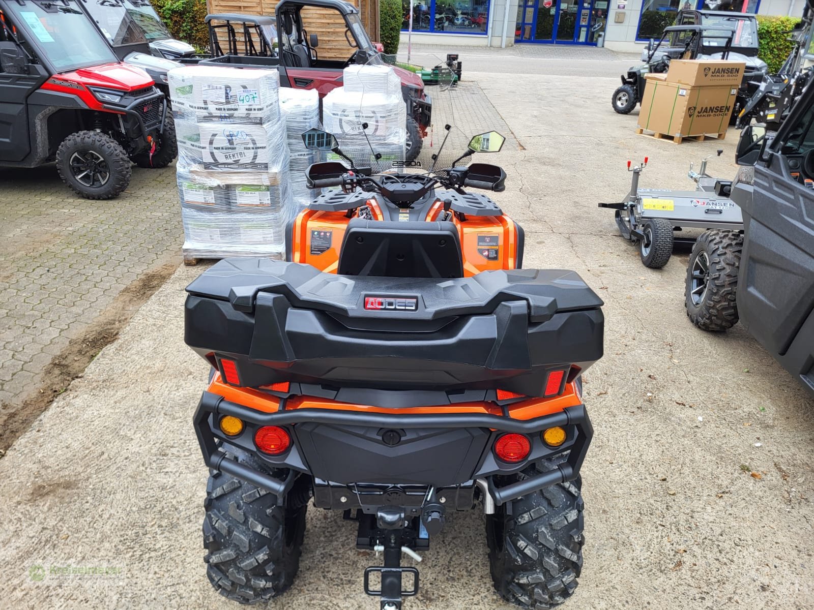 ATV & Quad Türe ait Odes Pathcross 650 SE L Luxury Edition, V-Twin, Allrad 4x4, 90 kmh ABS, Koffer + Frontscheibe NEU, Neumaschine içinde Feuchtwangen (resim 8)
