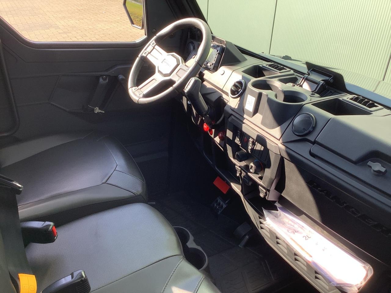 ATV & Quad des Typs Polaris Crew 1000 EPS FullCab, Neumaschine in Greven (Bild 12)