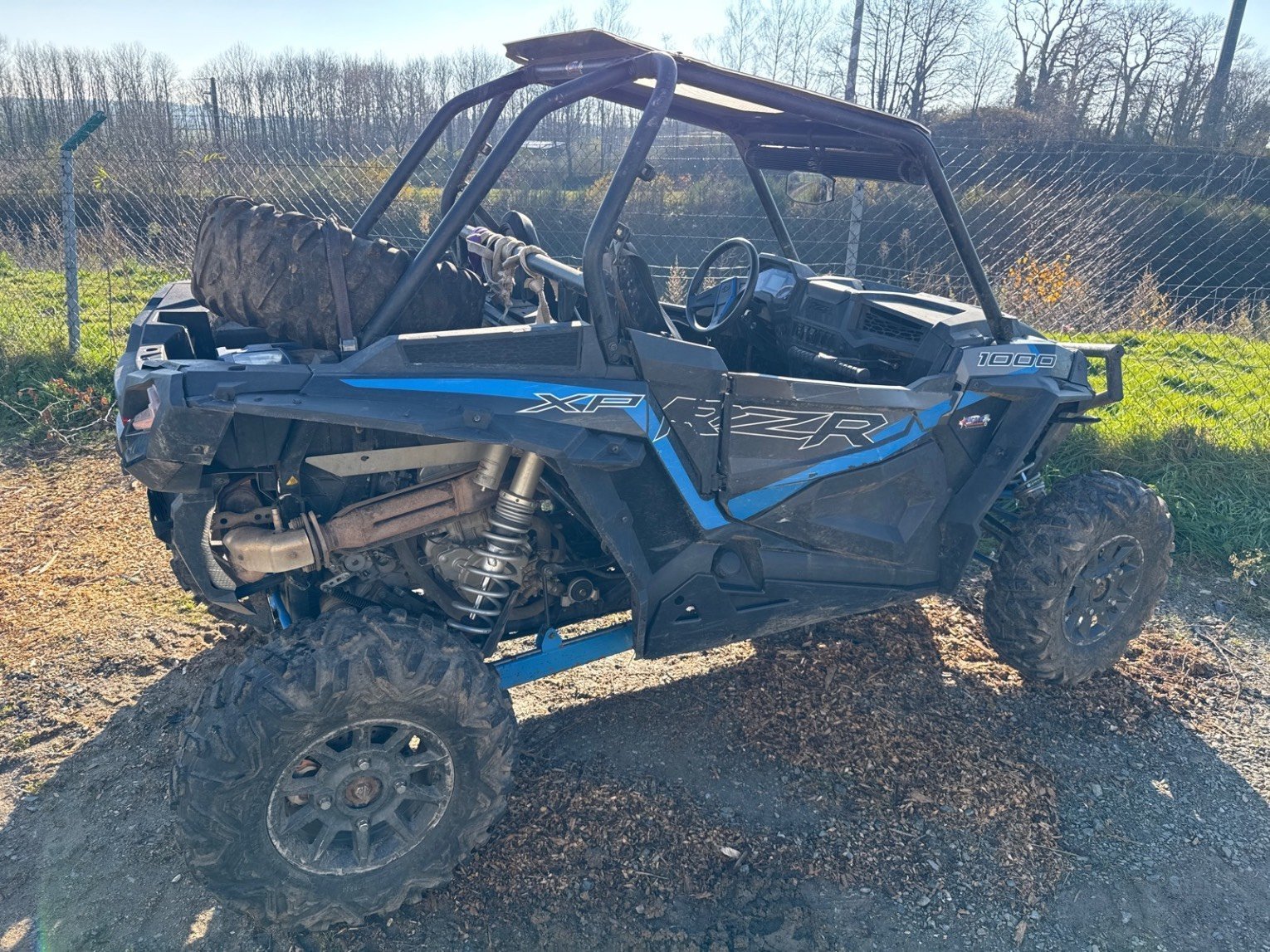 ATV & Quad Türe ait Polaris Quad - transporteur RZR64XP1000EPS Polaris, Gebrauchtmaschine içinde LA SOUTERRAINE (resim 2)