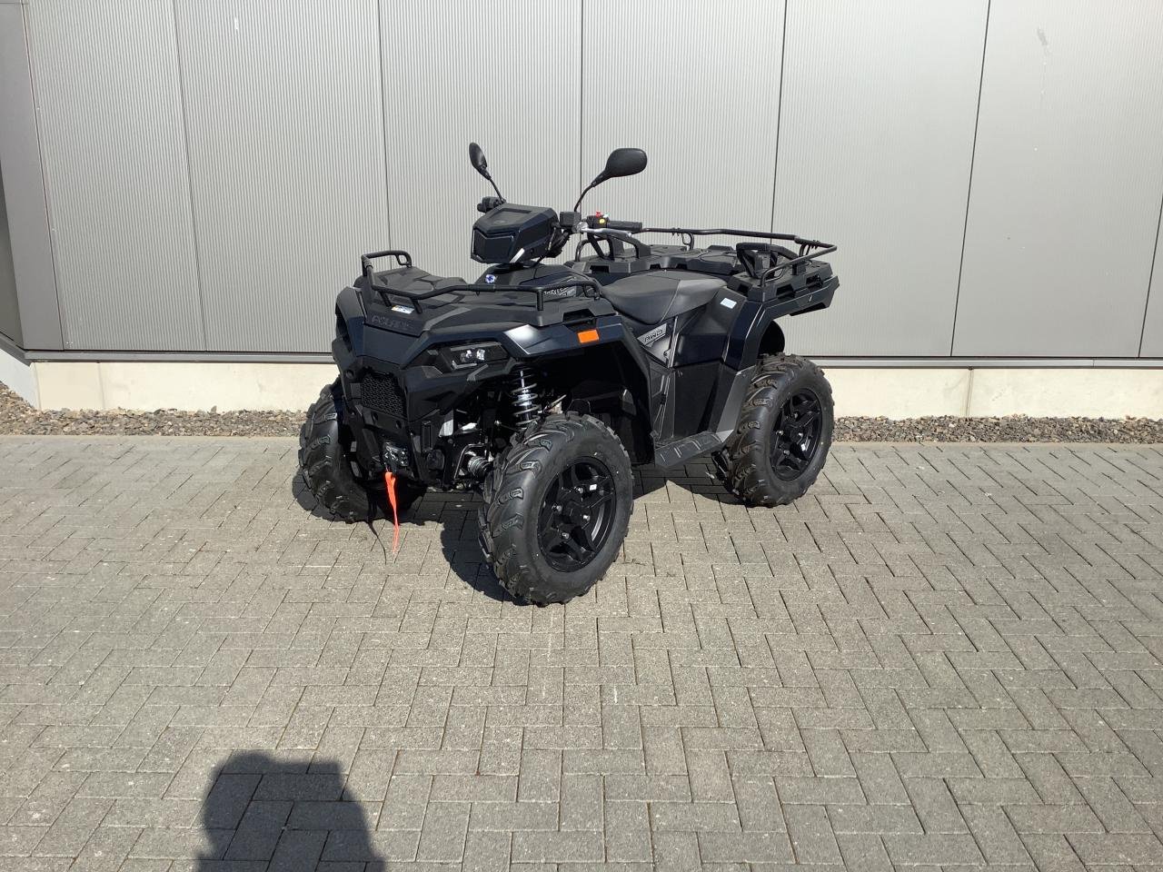ATV & Quad of the type Polaris Sportsman 570 EPS Black Edition, Neumaschine in Greven (Picture 2)