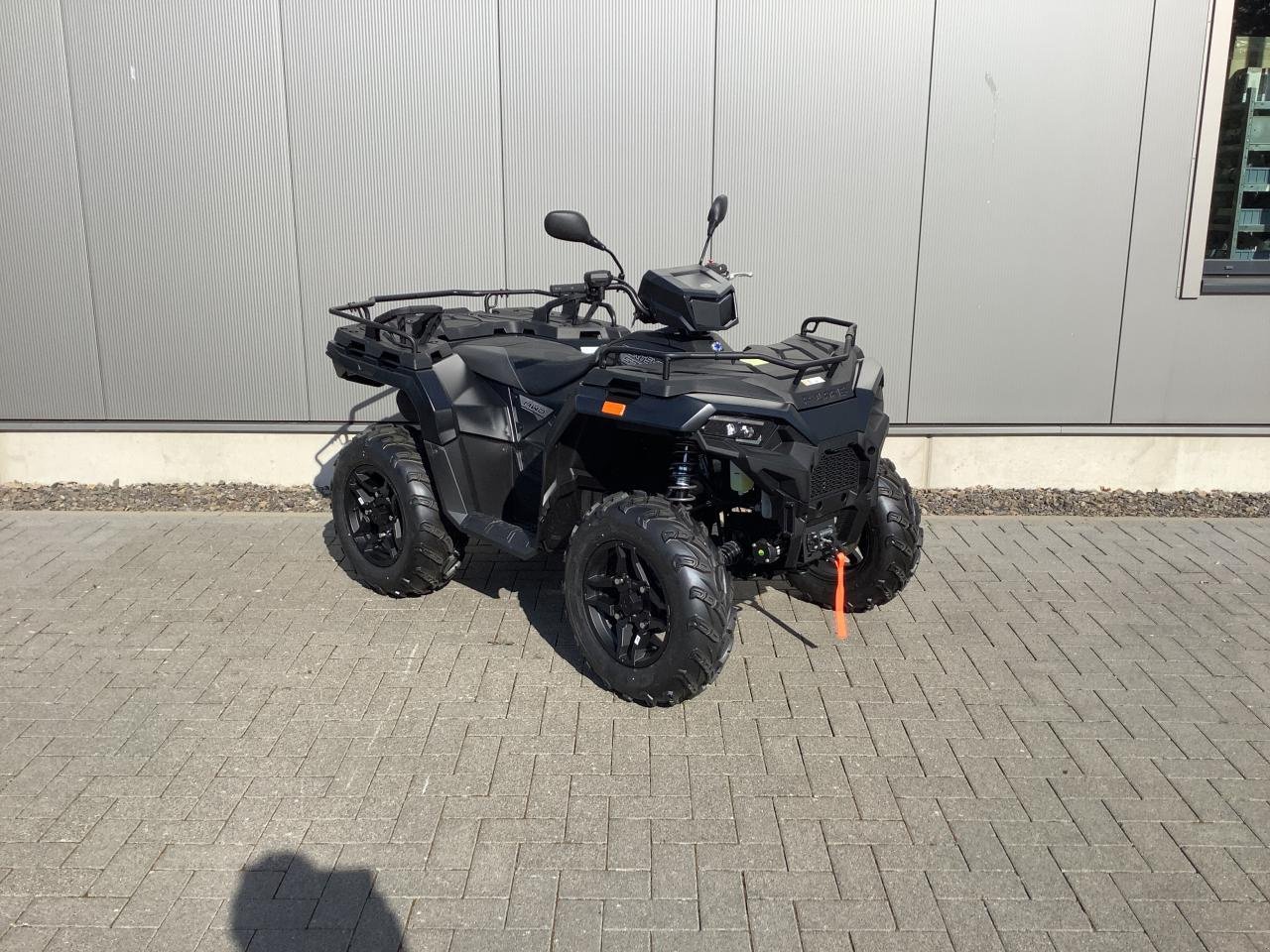 ATV & Quad of the type Polaris Sportsman 570 EPS Black Edition, Neumaschine in Greven (Picture 4)
