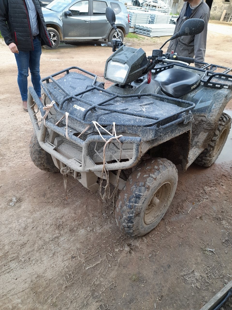 ATV & Quad des Typs Polaris Sportsman 570, Gebrauchtmaschine in VARENNES VAUZELLES (Bild 2)