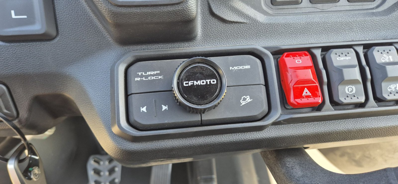 ATV & Quad of the type Sonstige CF-MOTO UT10 PRO, Neumaschine in Geldermalsen (Picture 9)