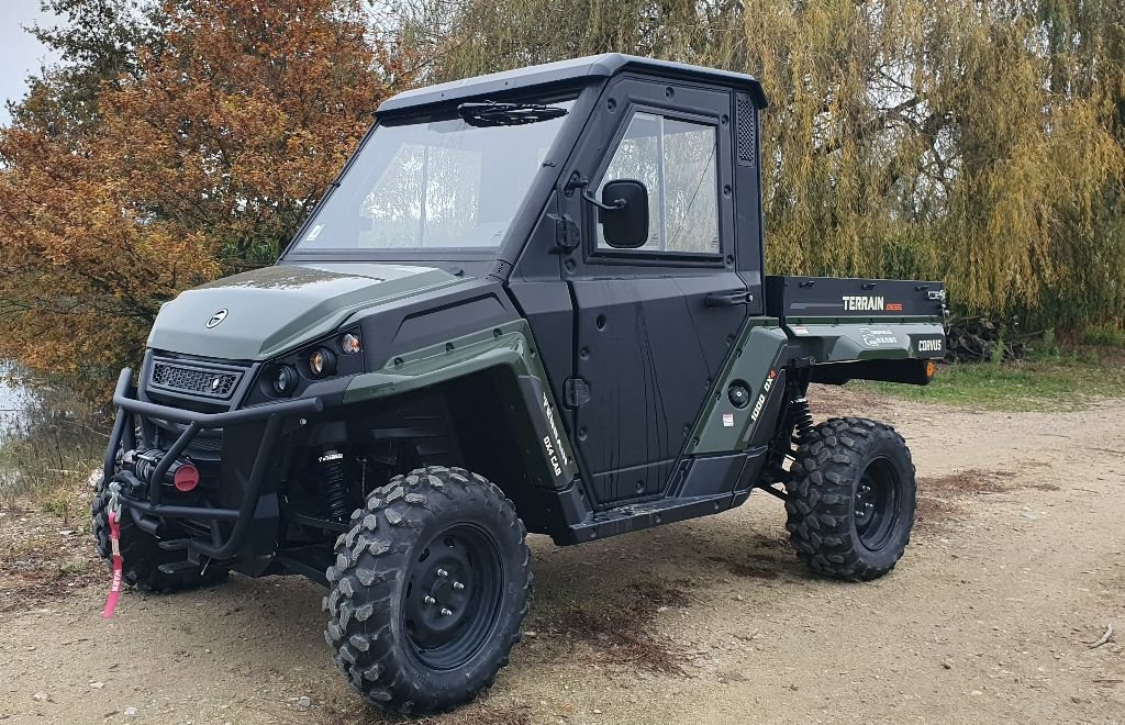 ATV & Quad Türe ait Sonstige CORVUS DX4 CAB, Gebrauchtmaschine içinde CIVENS (resim 1)
