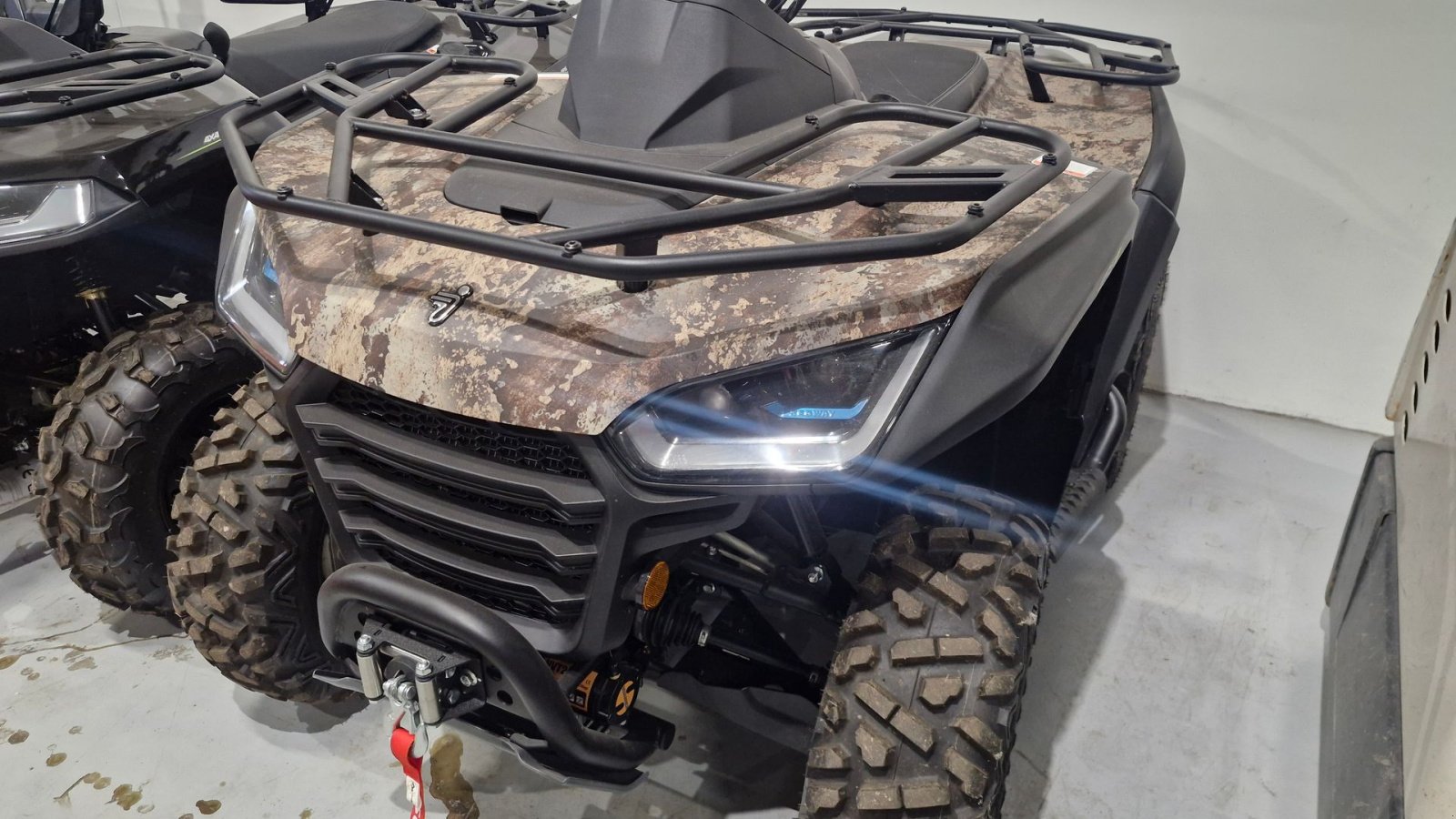 ATV & Quad типа Sonstige Snarler 600 AT6 S camouflage  600 cc med servo, Gebrauchtmaschine в Jyderup (Фотография 1)