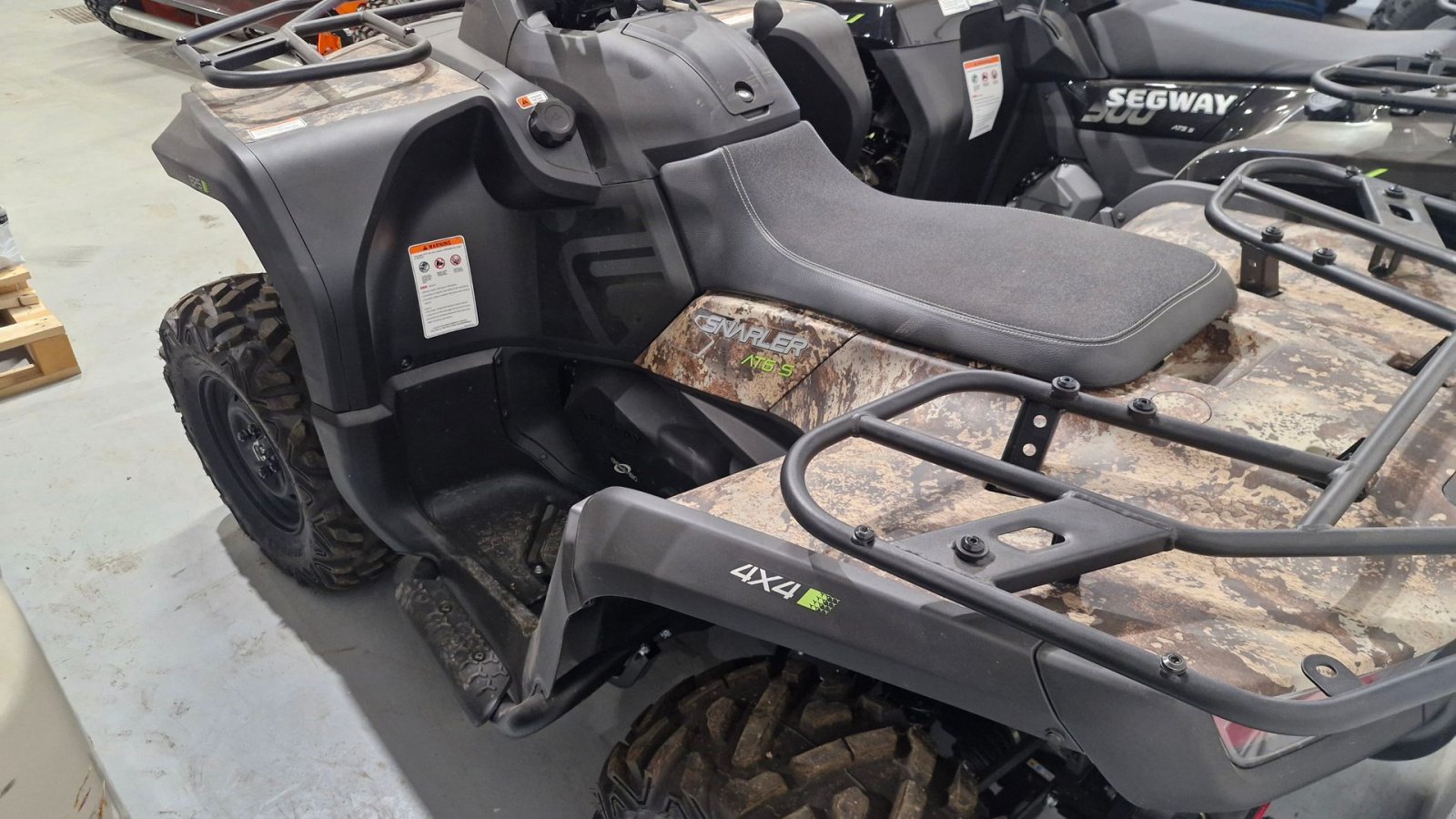 ATV & Quad типа Sonstige Snarler 600 AT6 S camouflage  600 cc med servo, Gebrauchtmaschine в Jyderup (Фотография 4)