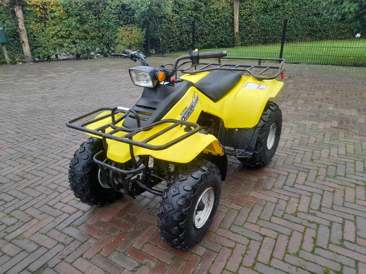 ATV & Quad des Typs Suzuki quadrunner, Gebrauchtmaschine in Veenendaal (Bild 3)