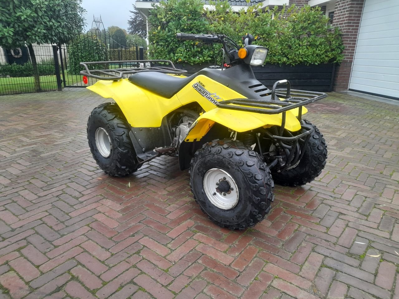 ATV & Quad des Typs Suzuki quadrunner, Gebrauchtmaschine in Veenendaal (Bild 1)