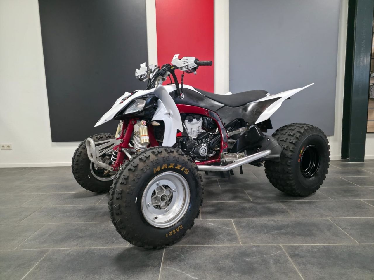 ATV & Quad типа Yamaha YFZ450R, Gebrauchtmaschine в Geesteren (OV) (Фотография 4)