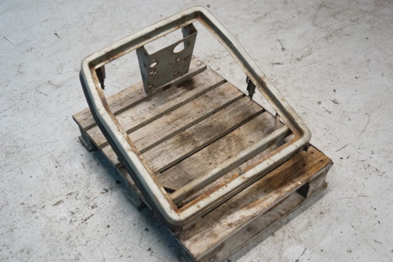 Aufbauten des Typs Massey Ferguson 3070, Gebrauchtmaschine in Hemmet (Bild 5)