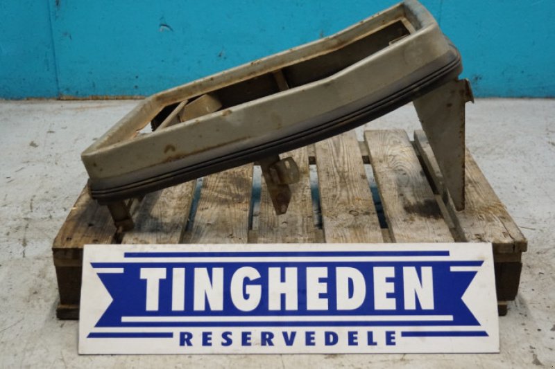 Aufbauten des Typs Massey Ferguson 3070, Gebrauchtmaschine in Hemmet (Bild 1)