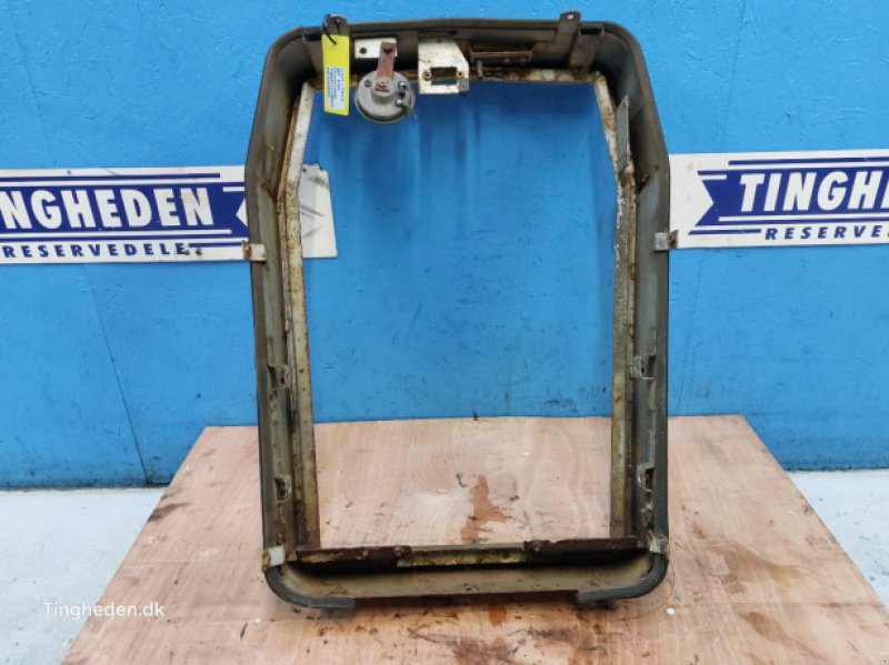 Aufbauten des Typs Massey Ferguson 690, Gebrauchtmaschine in Hemmet (Bild 16)