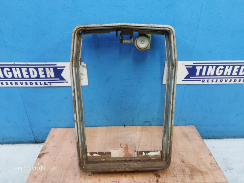 Aufbauten des Typs Massey Ferguson 690, Gebrauchtmaschine in Hemmet (Bild 2)