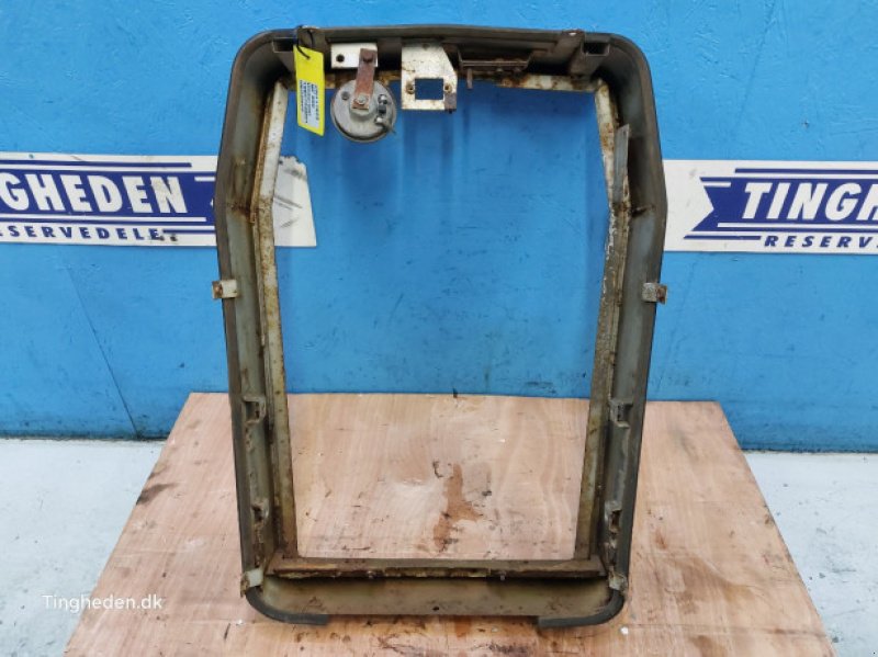 Aufbauten des Typs Massey Ferguson 690, Gebrauchtmaschine in Hemmet (Bild 11)